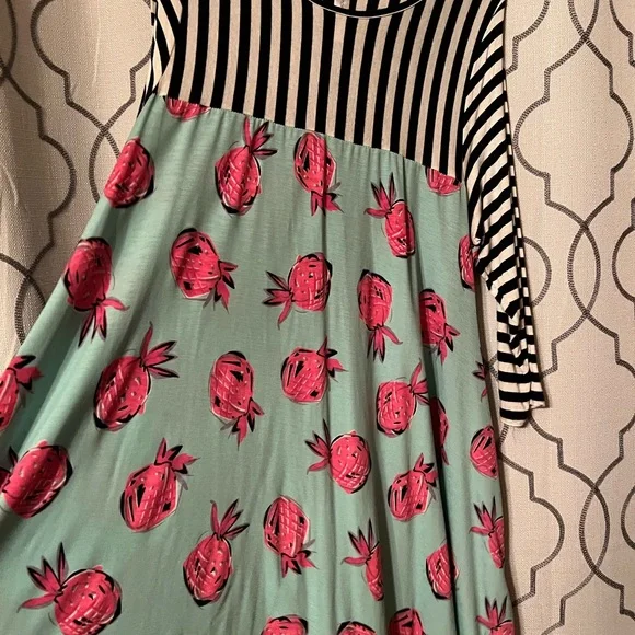 Boutique Honeyme Dress Pineapple & Stripes - Picture 2 of 4